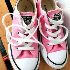Pink girls Converse Gym shoes Size 13